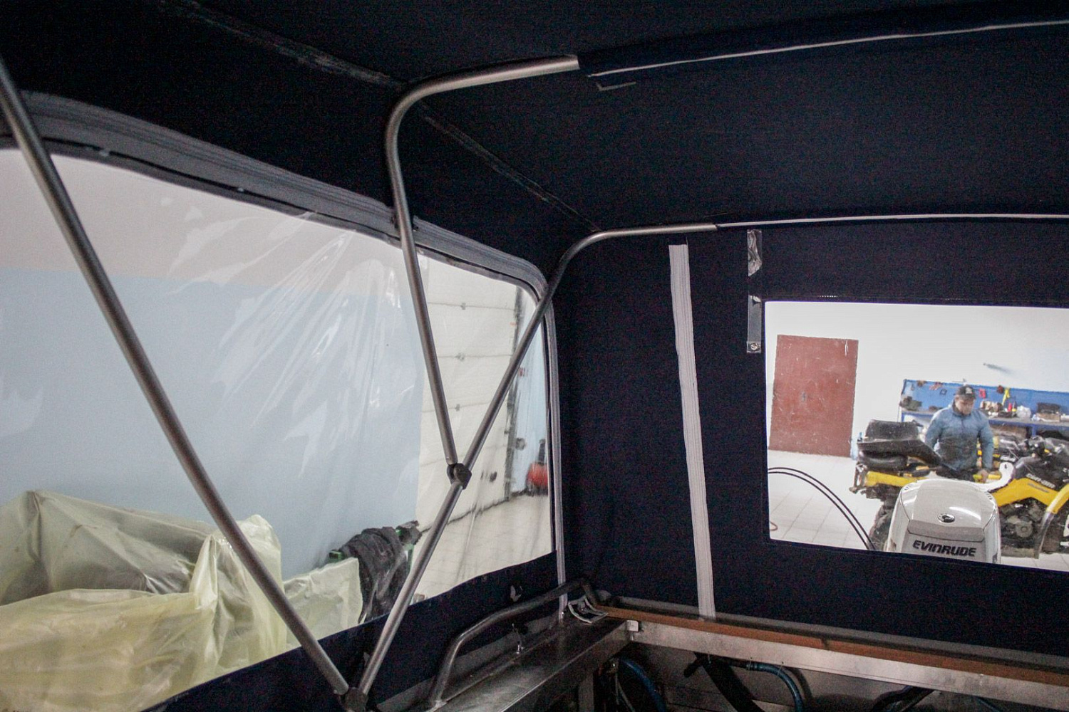 (2015) Quintrex 475 Ходовой тент